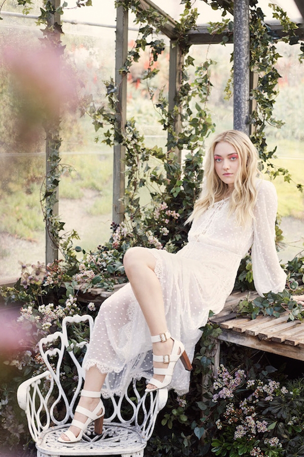 JIMMY CHOO SS17 STYLE DIARY DAKOTA FANNING WEARING THE MAYA SHOE (1).jpg