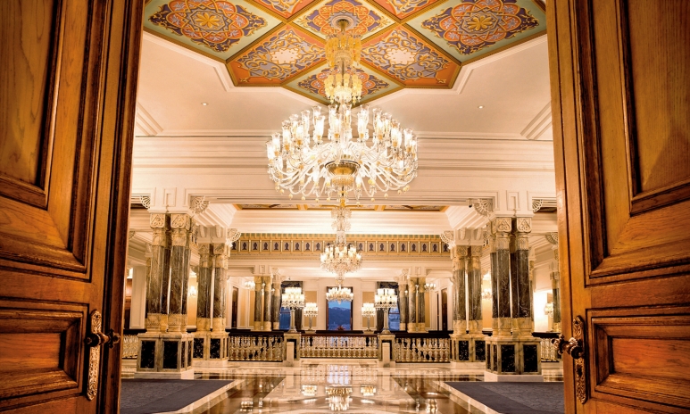Taj-Lake-Palace.jpg