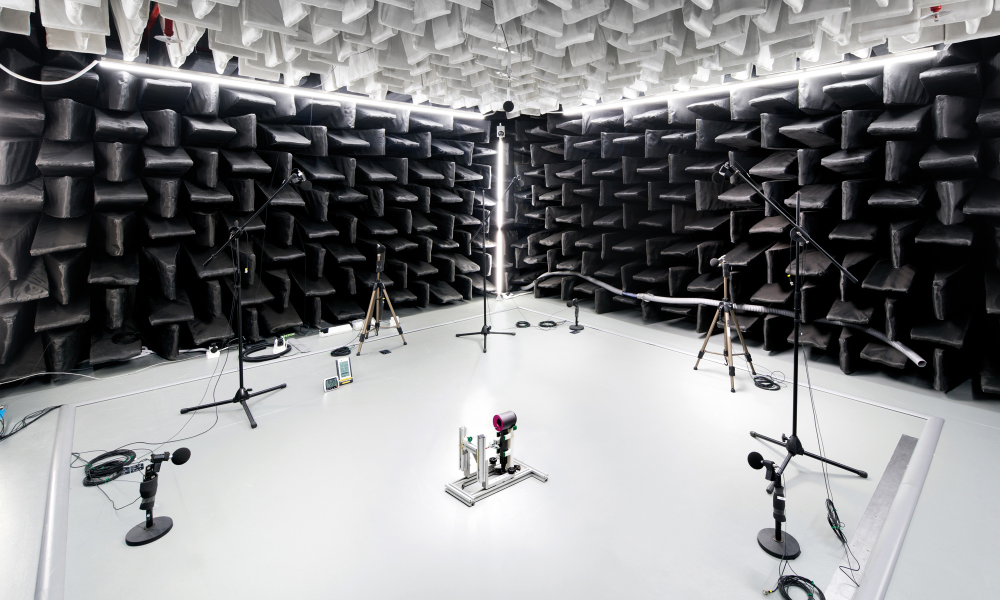 labDyson - Acoustic Lab 01.jpg (original size)
