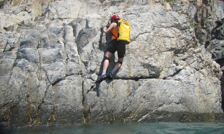 coasteering 2.jpeg