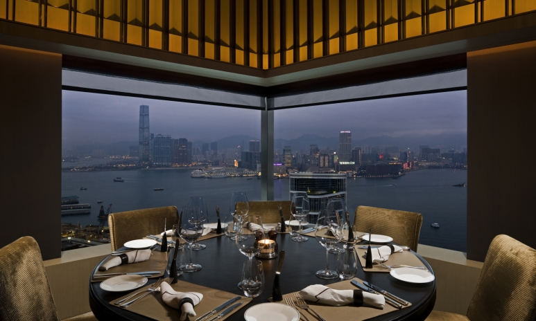 Cafe Gray Deluxe - - Semi private dining booth with Harbour view.jpg