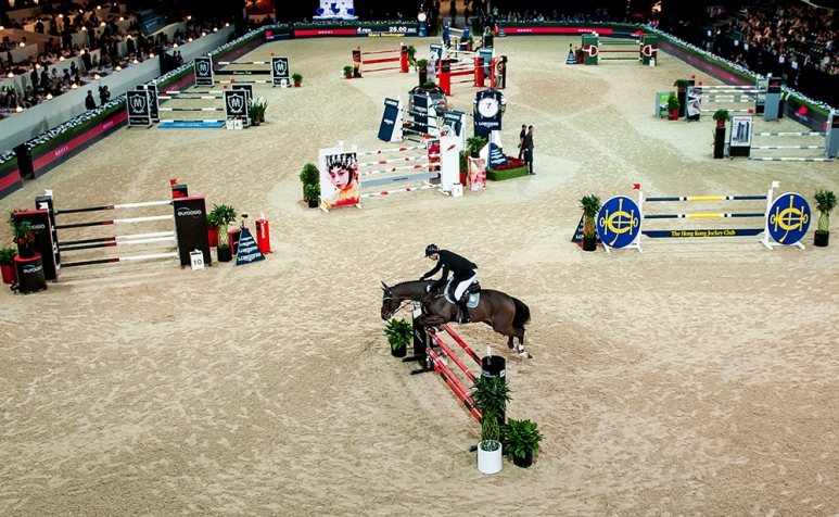 Longines-Masters-Hong-Kong-2015---Course.jpg